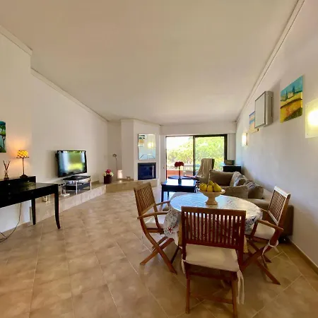 Victory Village Quinta Do - Spacious 2 Bed / 3 Bath Apartment